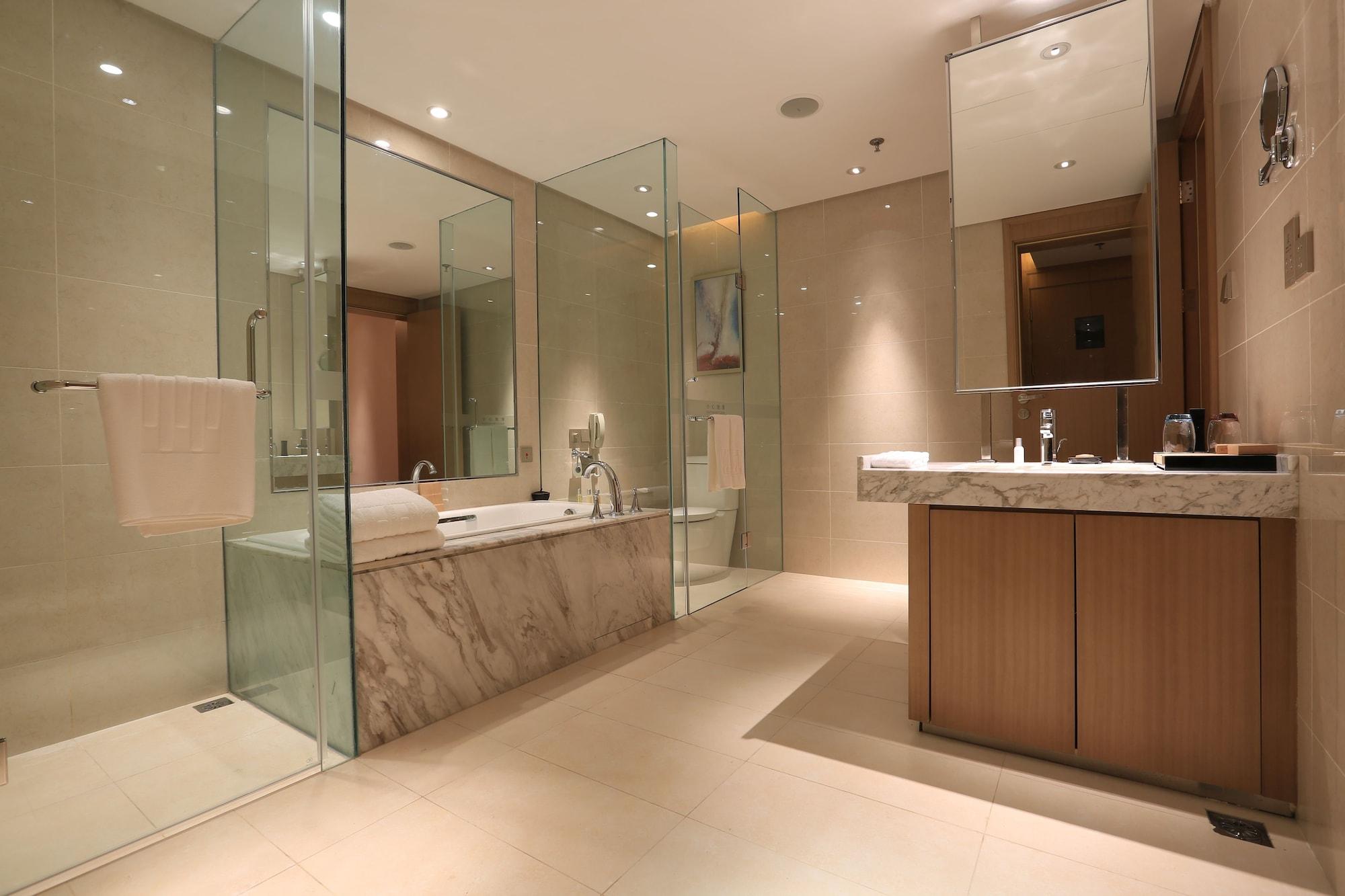 Yun Hotel Wuhan Buitenkant foto