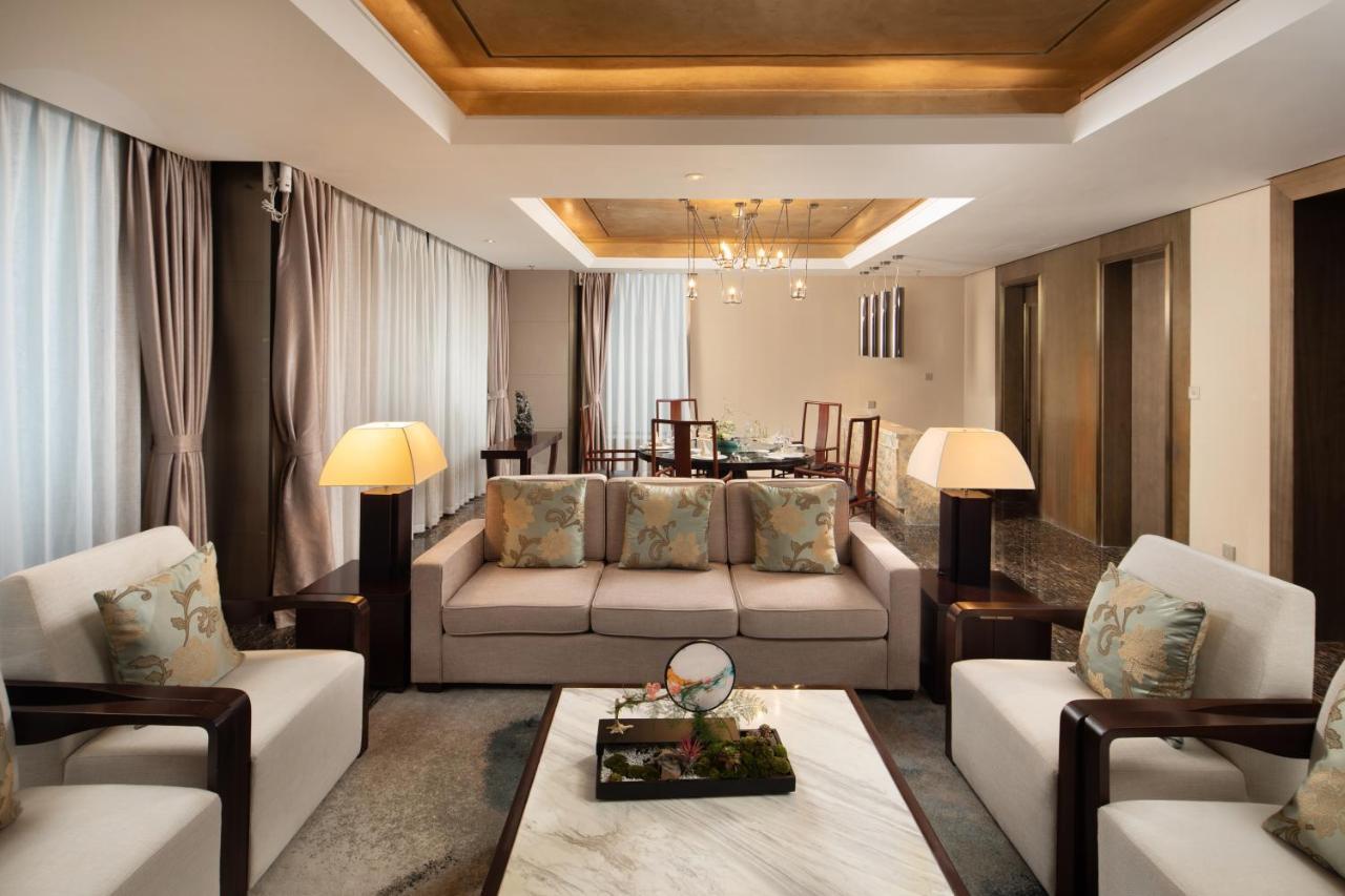 Yun Hotel Wuhan Buitenkant foto