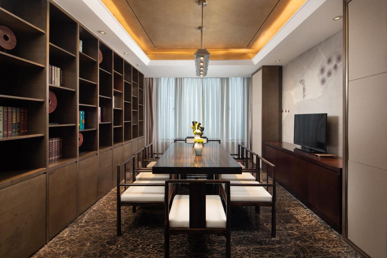 Yun Hotel Wuhan Buitenkant foto