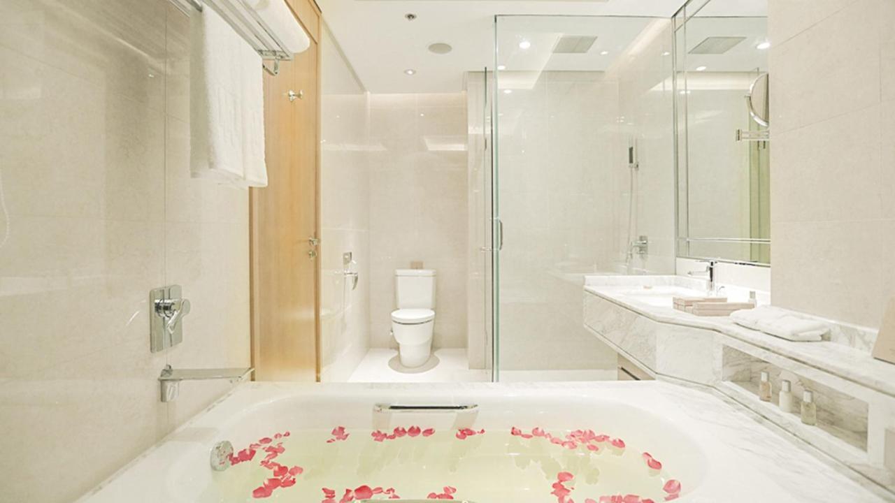 Yun Hotel Wuhan Buitenkant foto