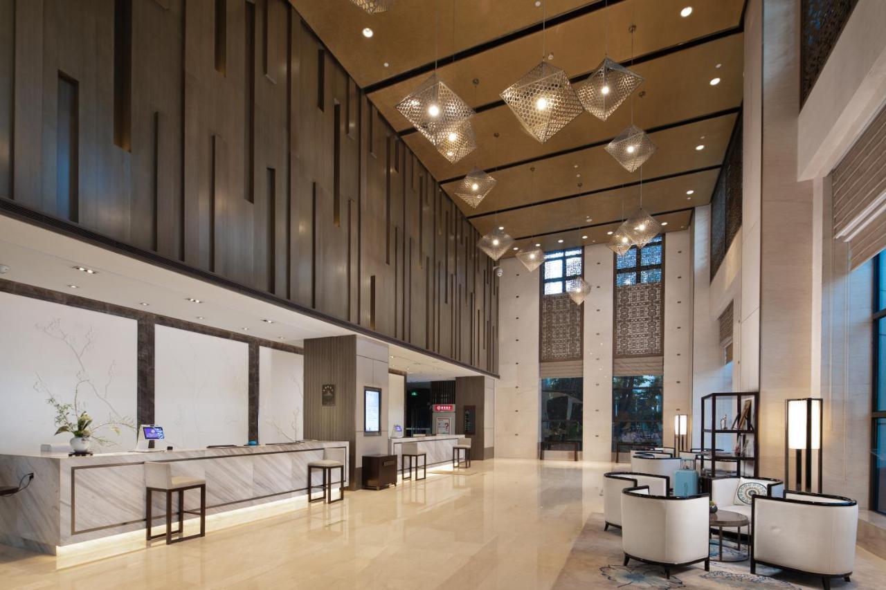 Yun Hotel Wuhan Buitenkant foto