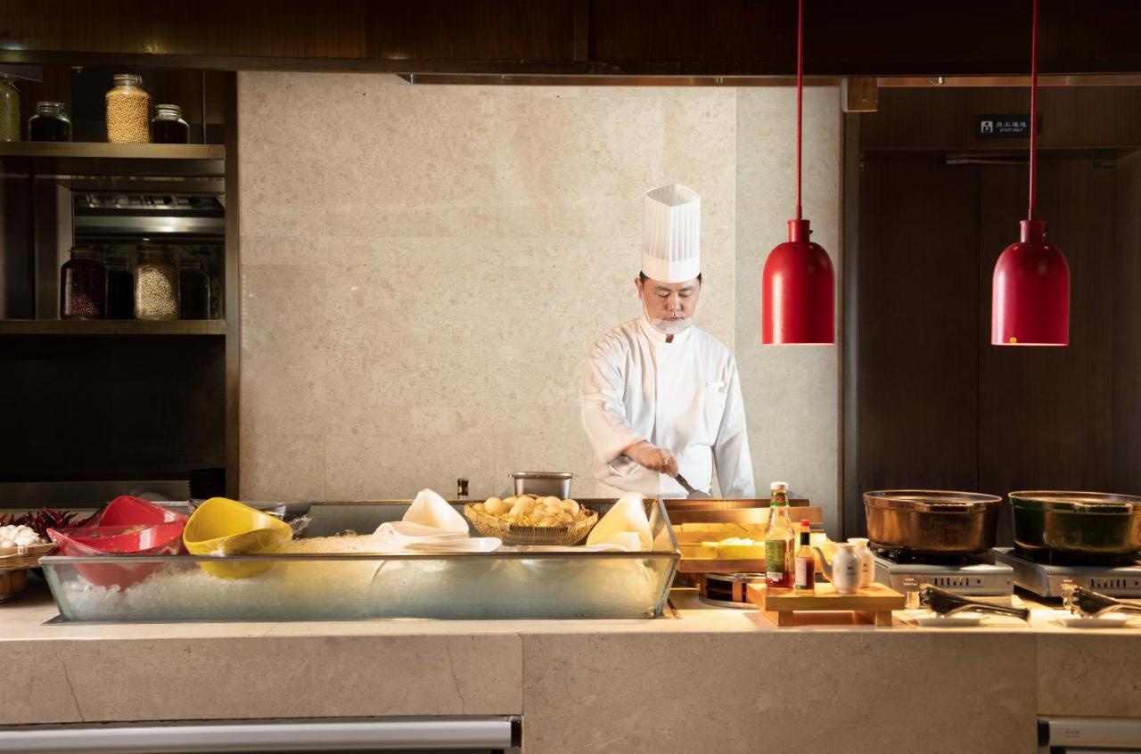 Yun Hotel Wuhan Buitenkant foto